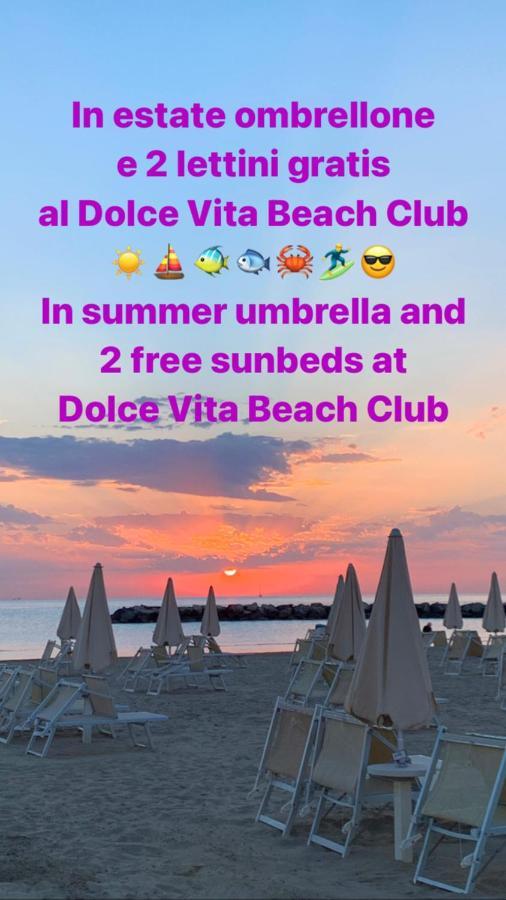 Aloe Beach Apartments, Ombrellone, Parcheggio E Uso Di Biciclette Gratis Ріміні Екстер'єр фото