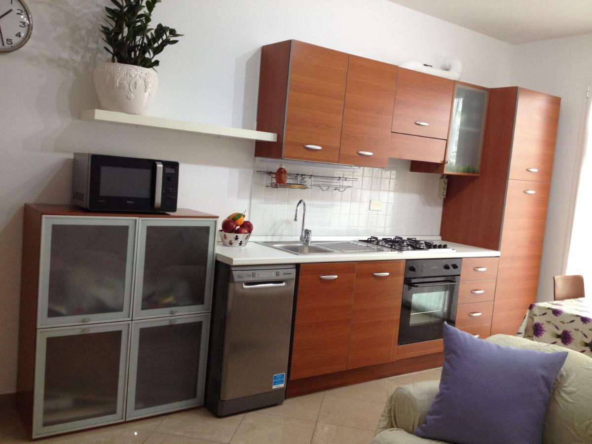 Aloe Beach Apartments, Ombrellone, Parcheggio E Uso Di Biciclette Gratis Ріміні Екстер'єр фото