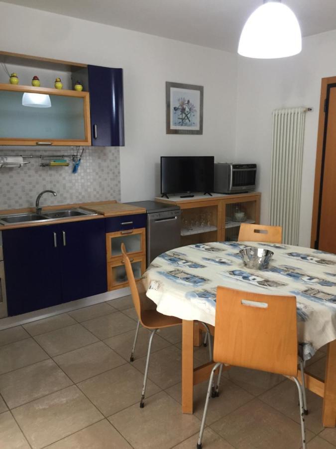 Aloe Beach Apartments, Ombrellone, Parcheggio E Uso Di Biciclette Gratis Ріміні Екстер'єр фото