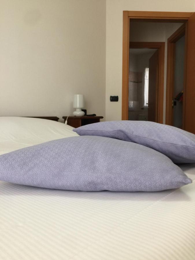 Aloe Beach Apartments, Ombrellone, Parcheggio E Uso Di Biciclette Gratis Ріміні Екстер'єр фото